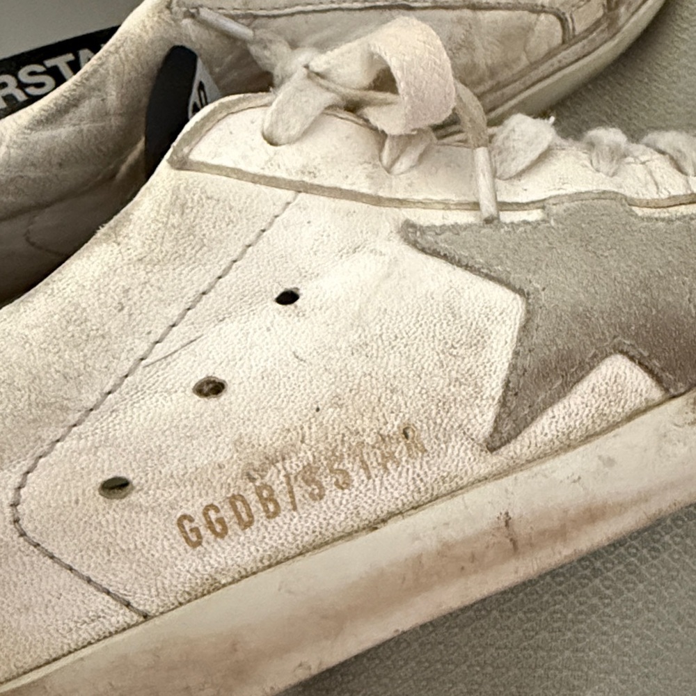 Golden Goose White and Gold Sneakers - Size 38 - Picture 13 of 13